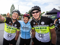 Happy clients at the start of the Serge Baguet Classic